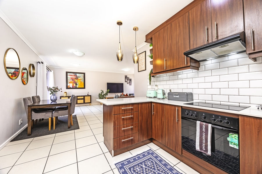 3 Bedroom Property for Sale in Jakarandas Western Cape